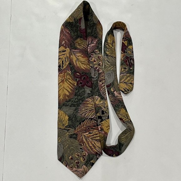 Generra Vintage Fall Leaf Berry Bright Retro Design Rayon Tie - Picture 4 of 10